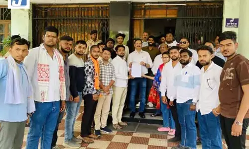 PTRSU में एग्जाम फीस बढ़ोतरी पर बवाल, ABVP भड़की PTRSU में एग्जाम फीस बढ़ोतरी पर बवाल, ABVP भड़की