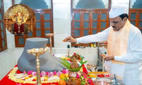 Lalbaugcha राजा 2026 गणेशोत्सव की तैयारियों की शुरुआत, मुहूर्त पूजन संपन्न Lalbaugcha राजा 2026 गणेशोत्सव की तैयारियों की शुरुआत, मुहूर्त पूजन संपन्न