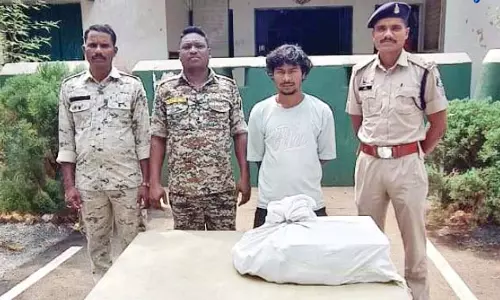 अवैध शराब के खिलाफ कार्रवाई, 88 पौवा व्हिस्की के साथ कोचिया गिरफ्तार अवैध शराब के खिलाफ कार्रवाई, 88 पौवा व्हिस्की के साथ कोचिया गिरफ्तार