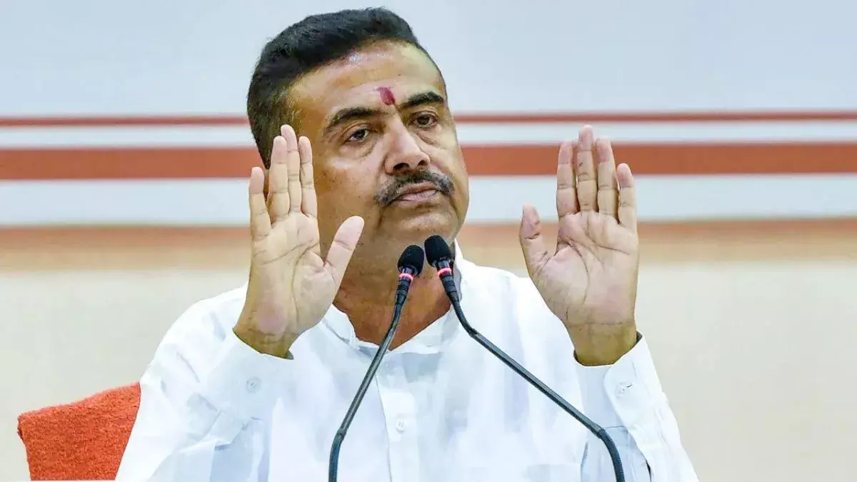 Kolkata: भ्रष्टाचार के खिलाफ सख्त रुख, सरकार के पहले महीने में बड़े कदम Kolkata: भ्रष्टाचार के खिलाफ सख्त रुख, सरकार के पहले महीने में बड़े कदम