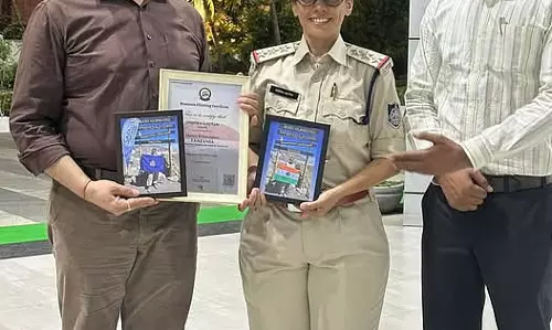 MP पुलिस की दीपिका गौतम माउंट किलिमंजारो फतह करने वाली पहली महिला अधिकारी बनीं MP पुलिस की दीपिका गौतम माउंट किलिमंजारो फतह करने वाली पहली महिला अधिकारी बनीं