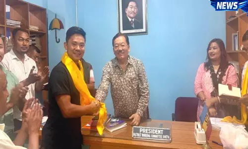 Sikkim: एसडीएफ कार्यालय नामची में चामलिंग की मौजूदगी, कार्यकर्ताओं में दिखा उत्साह Sikkim: एसडीएफ कार्यालय नामची में चामलिंग की मौजूदगी, कार्यकर्ताओं में दिखा उत्साह