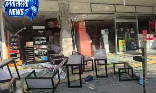 फिलीपींस में 7.8 तीव्रता का भूकंप, 5 की मौत फिलीपींस में 7.8 तीव्रता का भूकंप, 5 की मौत
