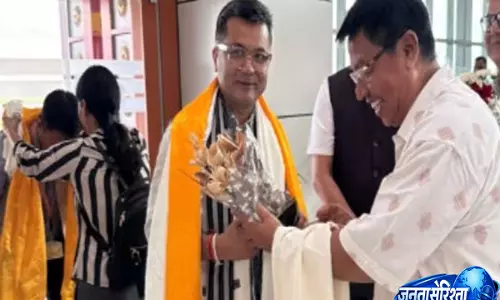 Arunachal: पवित्रा मार्गेरिटा ने जीरो हैंडलूम कॉम्प्लेक्स की आधारशिला रखकर विकास पर जताया भरोसा Arunachal: पवित्रा मार्गेरिटा ने जीरो हैंडलूम कॉम्प्लेक्स की आधारशिला रखकर विकास पर जताया भरोसा