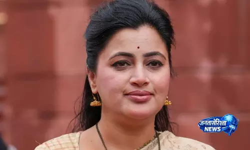 BJP के नवनीत राणा ने राज्यसभा रिपोर्टों पर स्पष्टीकरण दिया, पार्टी के प्रति वफादारी की पुष्टि की