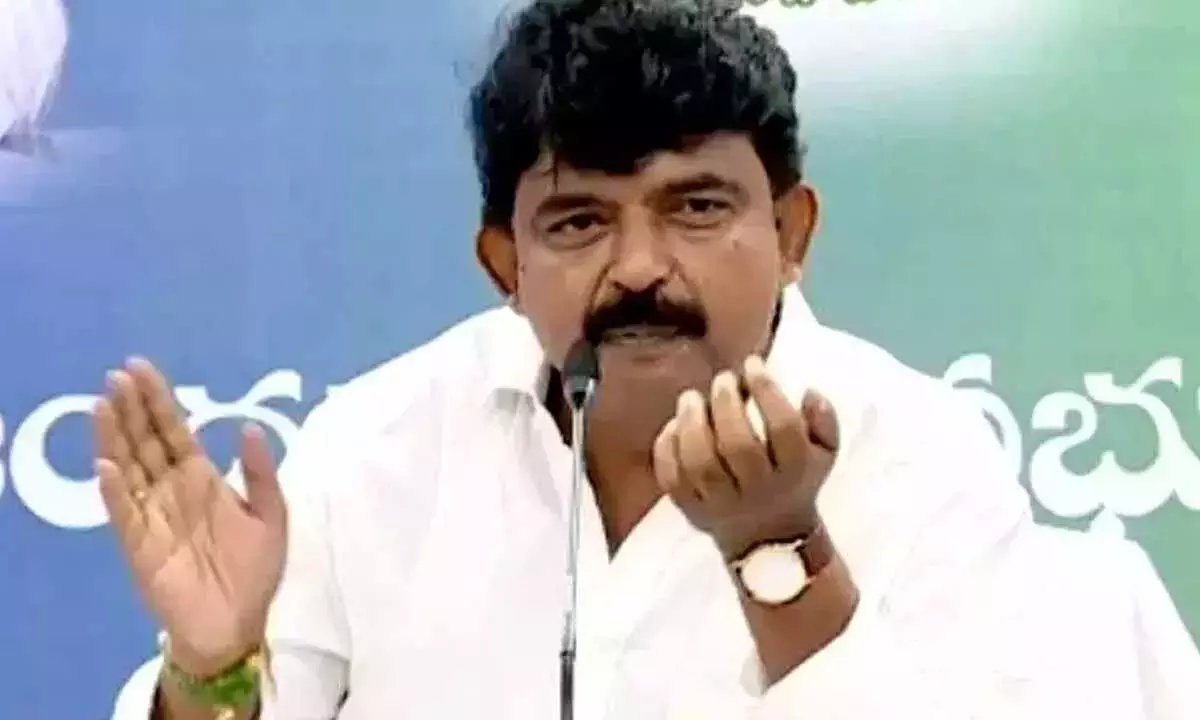 YSRCP ने नायडू-रेवंत पर ‘गुप्त सौदे’ का आरोप लगाया YSRCP ने नायडू-रेवंत पर ‘गुप्त सौदे’ का आरोप लगाया