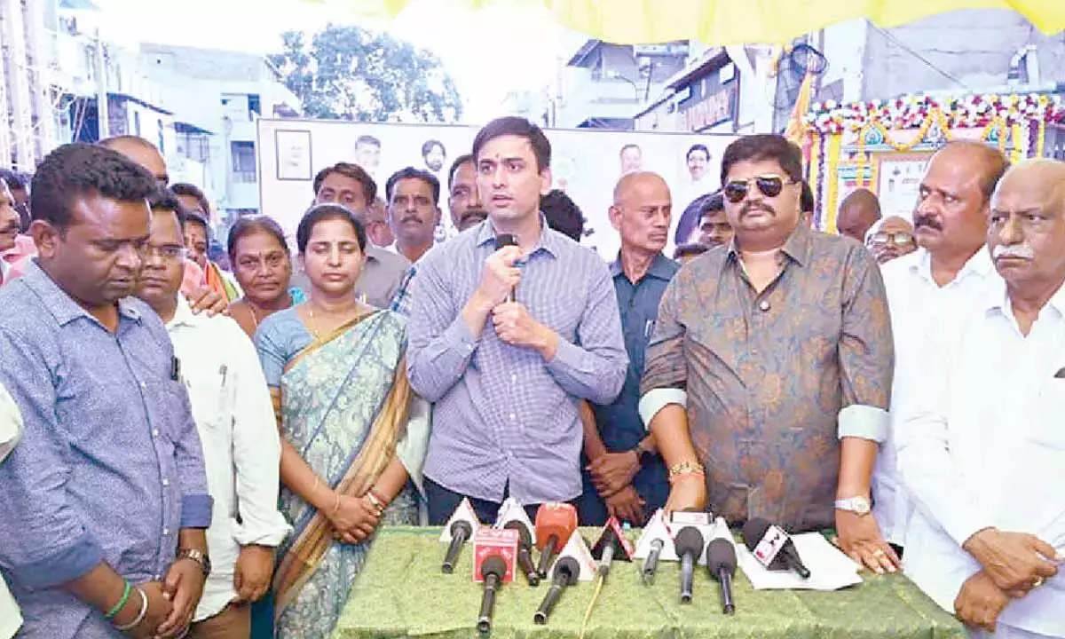 चित्तूर में बड़े सड़क विकास कार्य चल रहे हैं: कलेक्टर चित्तूर में बड़े सड़क विकास कार्य चल रहे हैं: कलेक्टर
