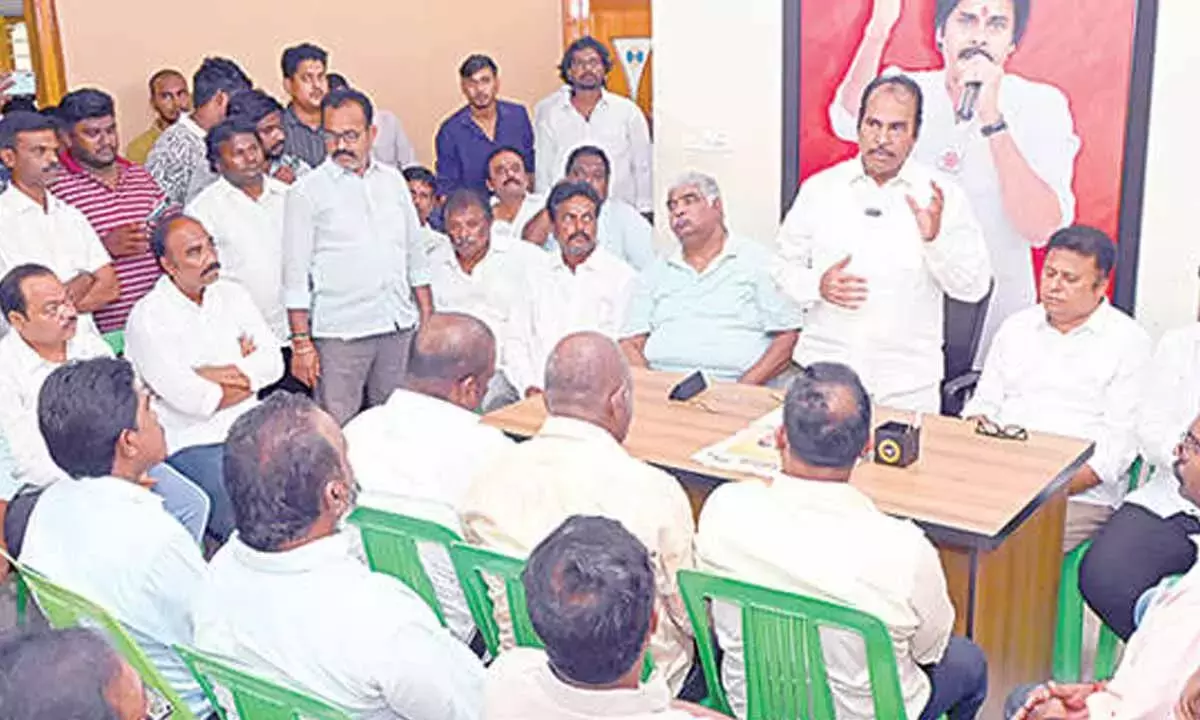 Andhra: NDA की जनसभा को बड़ी सफलता बनाने का आह्वान Andhra: NDA की जनसभा को बड़ी सफलता बनाने का आह्वान