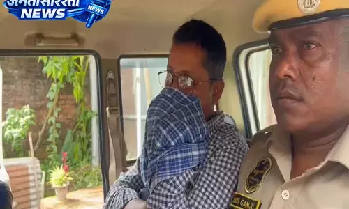 Dibrugarh में मवेशी चोरी के शक में एक व्यक्ति हिरासत में Dibrugarh में मवेशी चोरी के शक में एक व्यक्ति हिरासत में