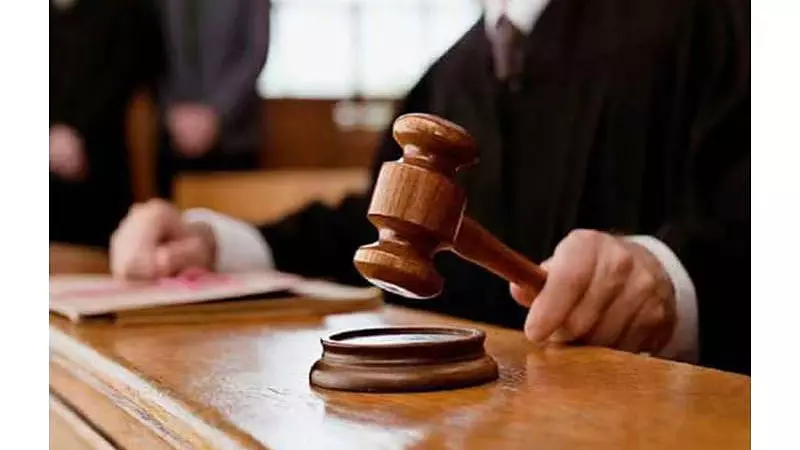 Indore लॉ स्टूडेंट को हाई कोर्ट से राहत, फर्स्ट ईयर एग्जाम में बैठने की अनुमति Indore लॉ स्टूडेंट को हाई कोर्ट से राहत, फर्स्ट ईयर एग्जाम में बैठने की अनुमति