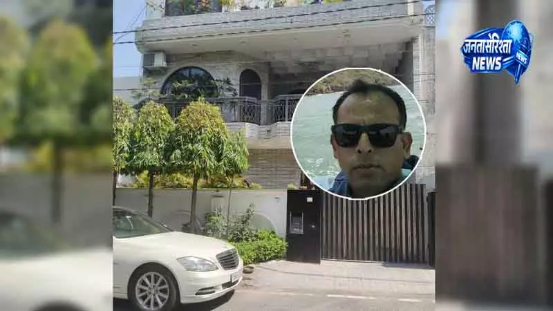 Jalandhar में ठेकेदार अमित बजाज पर ईडी की छापेमारी Jalandhar में ठेकेदार अमित बजाज पर ईडी की छापेमारी