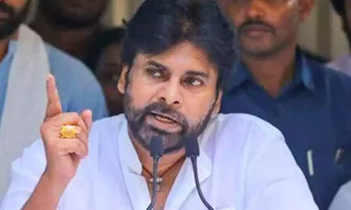 Andhra: गोदावरी प्रदूषण पर डिप्टी सीएम ने कड़ी कार्रवाई की Andhra: गोदावरी प्रदूषण पर डिप्टी सीएम ने कड़ी कार्रवाई की