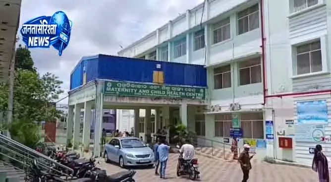 Paralakhemundi गजपति में मरीजों से वसूली का आरोप Paralakhemundi गजपति में मरीजों से वसूली का आरोप