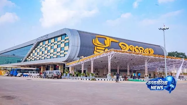 Bhubaneswar: बारामुंडा बस स्टैंड पर नाबालिग समेत 3 लड़कियों के अपहरण की कोशिश नाकाम Bhubaneswar: बारामुंडा बस स्टैंड पर नाबालिग समेत 3 लड़कियों के अपहरण की कोशिश नाकाम
