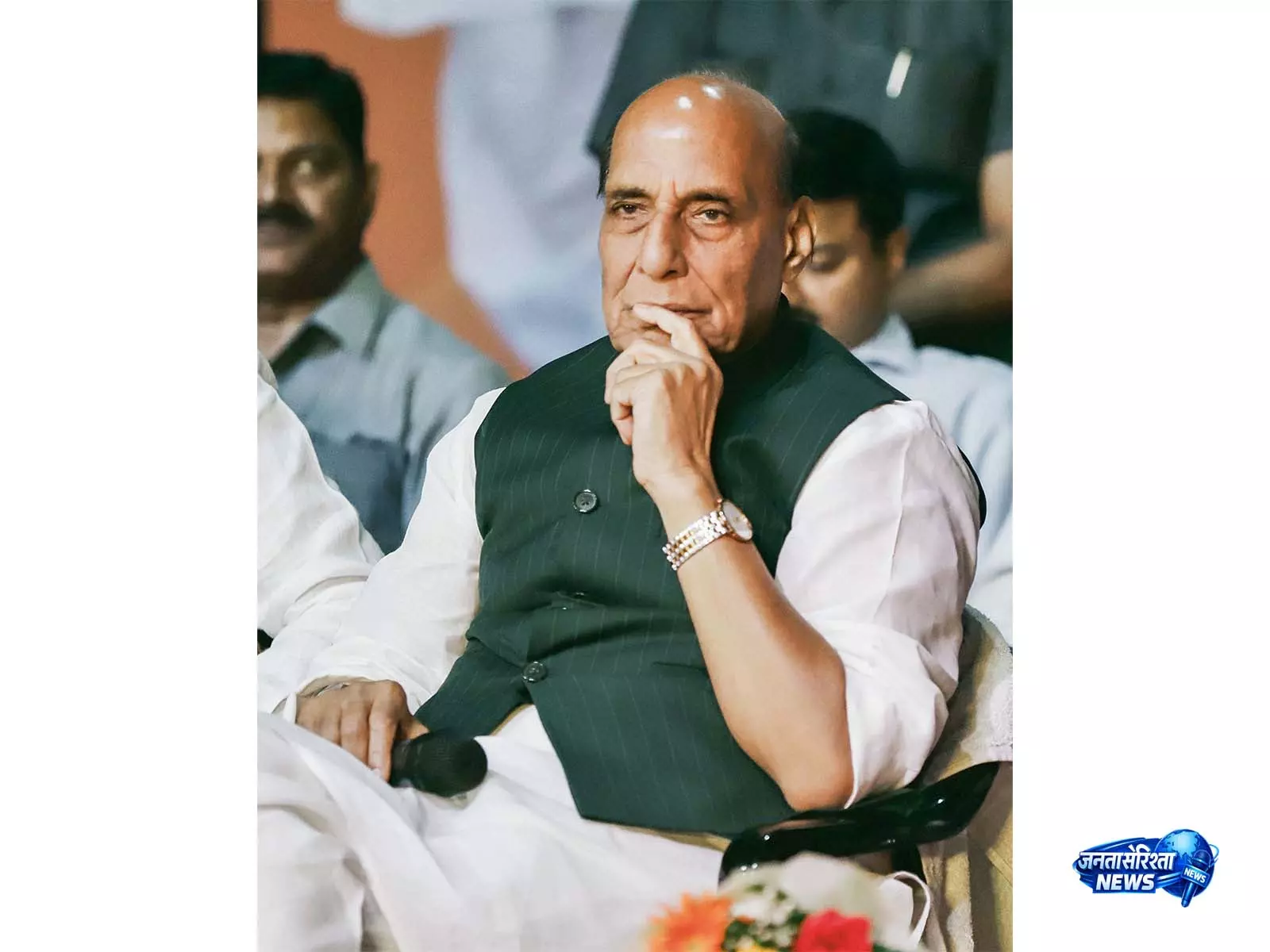 UP: सीतापुर में डिफेंस की ज़मीन पर पहले बड़े पैमाने के सोलर पावर प्रोजेक्ट के लिए राजनाथ सिंह की मंज़ूरी UP: सीतापुर में डिफेंस की ज़मीन पर पहले बड़े पैमाने के सोलर पावर प्रोजेक्ट के लिए राजनाथ सिंह की मंज़ूरी