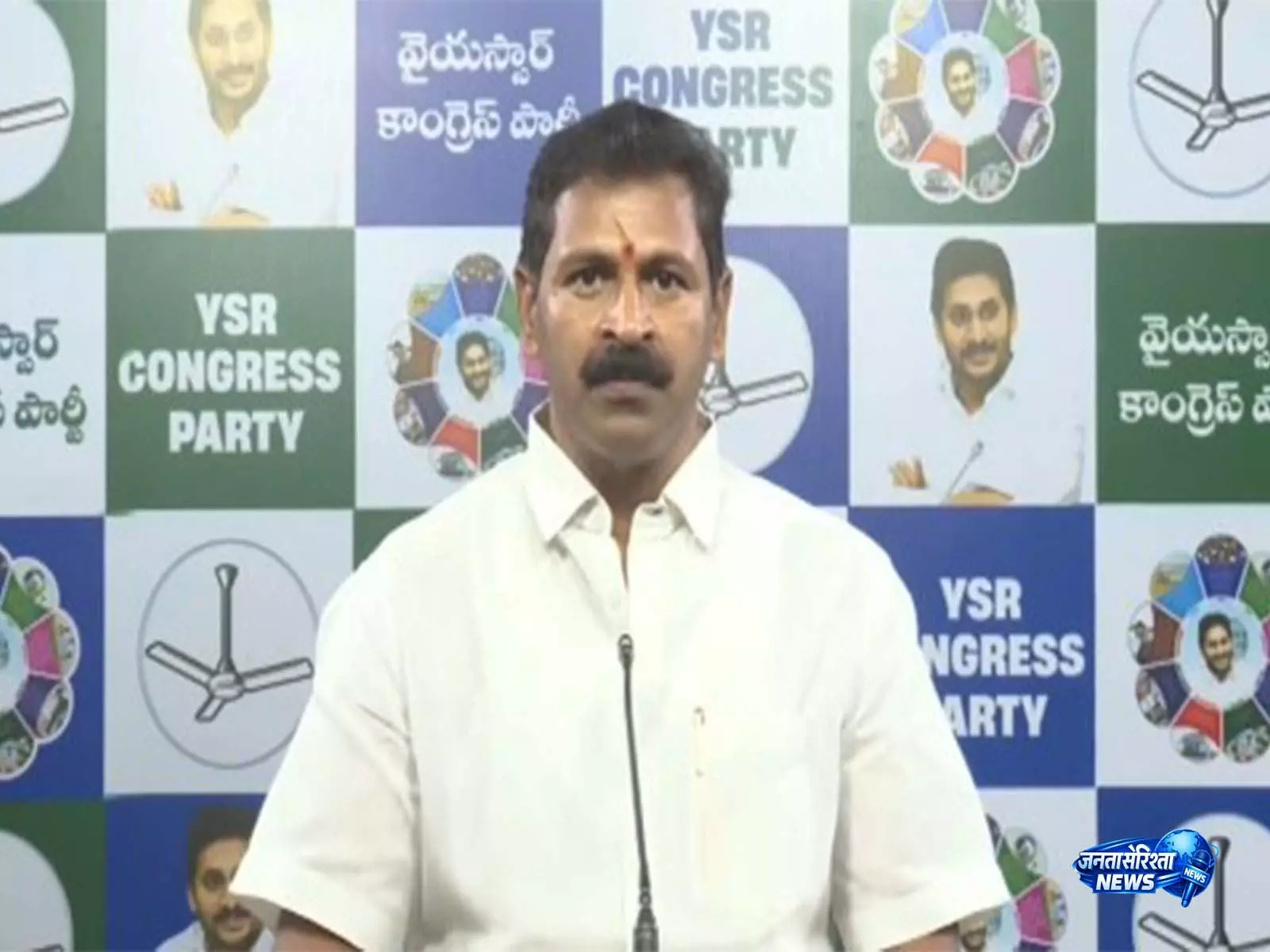 YSRCP ने VSP त्रासदी के पीड़ितों से मुलाक़ात के दौरान नारा लोकेश की टिप्पणियों की आलोचना की YSRCP ने VSP त्रासदी के पीड़ितों से मुलाक़ात के दौरान नारा लोकेश की टिप्पणियों की आलोचना की