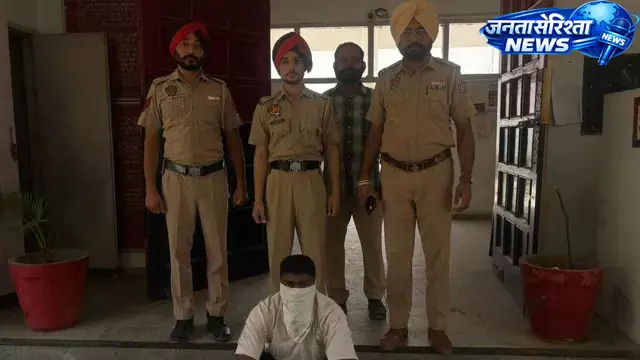 Moga पुलिस ने हेरोइन तस्कर को किया गिरफ्तार, 504 ग्राम हेरोइन और नाजायज पिस्तौल बरामद Moga पुलिस ने हेरोइन तस्कर को किया गिरफ्तार, 504 ग्राम हेरोइन और नाजायज पिस्तौल बरामद