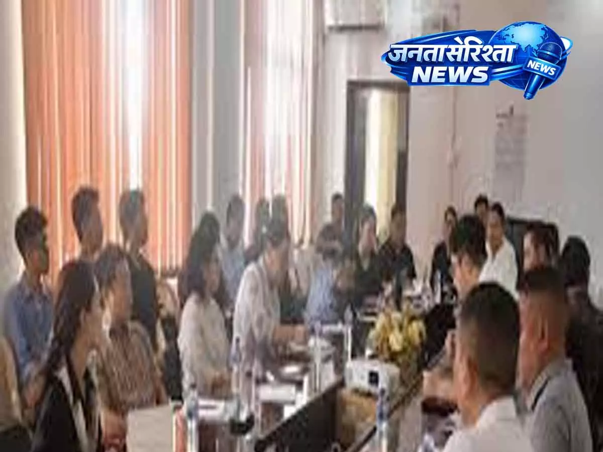 जनगणना करने वालों और सुपरवाइज़रों के लिए जनगणना ट्रेनिंग जनगणना करने वालों और सुपरवाइज़रों के लिए जनगणना ट्रेनिंग