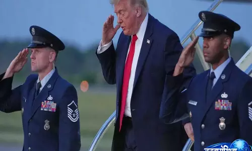 Donald Trump प्रशासन की चेतावनी से अस्पतालों पर बढ़ा दबाव
