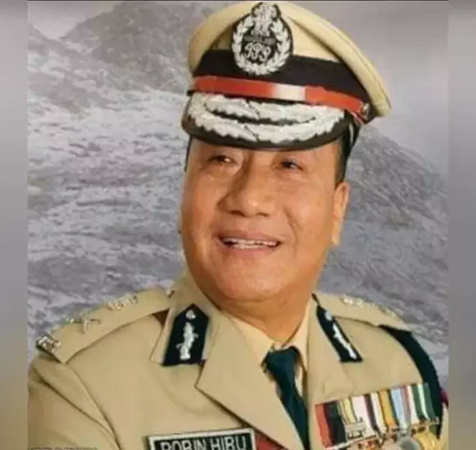 Arunachal: रॉबिन हिबू को SCCZ में प्रैक्टिस के प्रोफेसर के तौर पर नियुक्त किया गया Arunachal: रॉबिन हिबू को SCCZ में प्रैक्टिस के प्रोफेसर के तौर पर नियुक्त किया गया