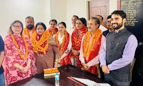 Himachal: सुमन वर्मा कांगड़ा नगर परिषद की अध्यक्ष चुनी गईं Himachal: सुमन वर्मा कांगड़ा नगर परिषद की अध्यक्ष चुनी गईं