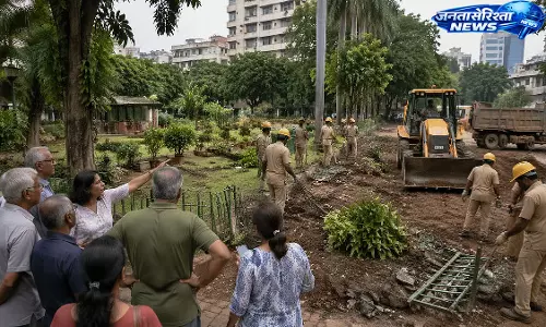 Mira-भायंदर में अवैध अतिक्रमण पर बड़ी कार्रवाई, दो धार्मिक ढांचे गिराए गए