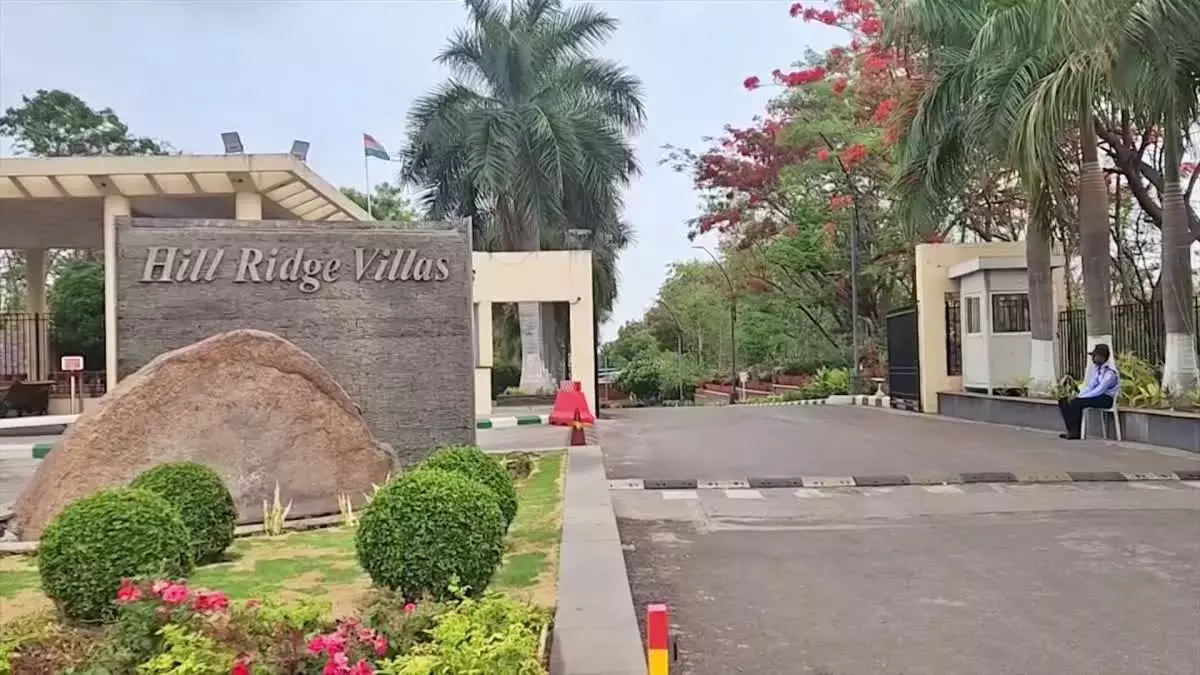 Telangana: मोबाइल फोन के सुराग से हिल रिज विला में चोरी का पता चला Telangana: मोबाइल फोन के सुराग से हिल रिज विला में चोरी का पता चला