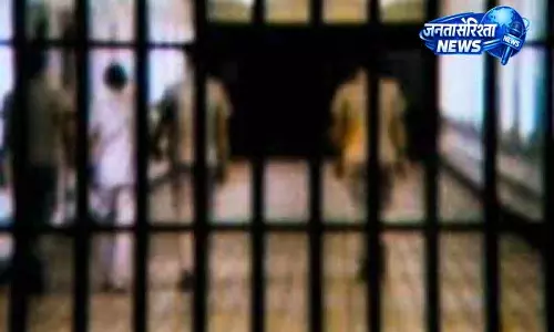 केजरीवाल, भगवंत मान ने Ambala जेल में दीपक सिंगला से मुलाकात की केजरीवाल, भगवंत मान ने Ambala जेल में दीपक सिंगला से मुलाकात की