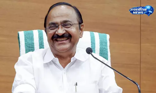 Kerala : महिलाओं और ट्रांसजेंडर के लिए आम बस में फ्री राइड Kerala : महिलाओं और ट्रांसजेंडर के लिए आम बस में फ्री राइड