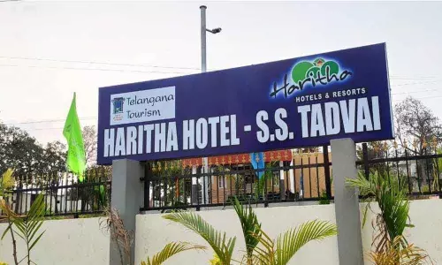 वारंगल हरिथा होटलों को पर्यटकों की शिकायतों का सामना करना पड़ रहा वारंगल हरिथा होटलों को पर्यटकों की शिकायतों का सामना करना पड़ रहा