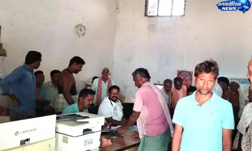 खरीफ सीजन के लिए पर्याप्त उर्वरक भंडारण सुनिश्चित, किसानों को 7,110 मीट्रिक टन उर्वरक वितरित खरीफ सीजन के लिए पर्याप्त उर्वरक भंडारण सुनिश्चित, किसानों को 7,110 मीट्रिक टन उर्वरक वितरित