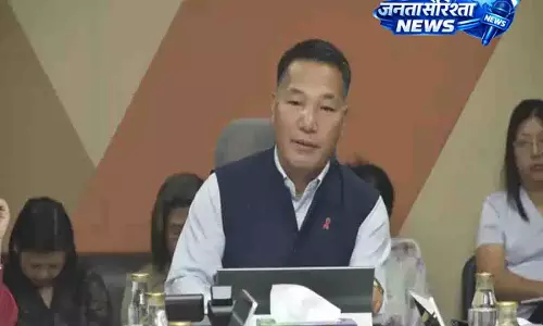 Paiwang ने 1 साल के तंबाकू बैन के लिए समर्थन मांगा Paiwang ने 1 साल के तंबाकू बैन के लिए समर्थन मांगा