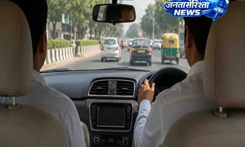कैबिनेट मीटिंग में शामिल होने के लिए दोनों मंत्रियों ने साथ यात्रा की कैबिनेट मीटिंग में शामिल होने के लिए दोनों मंत्रियों ने साथ यात्रा की