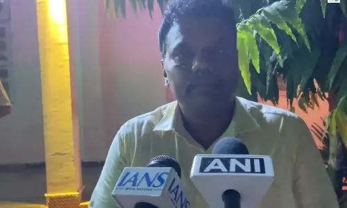 अवैध मदरसे पर प्रशासन की कार्रवाई, तालाब की जमीन पर बने ढांचे को गिराने की प्रक्रिया शुरू अवैध मदरसे पर प्रशासन की कार्रवाई, तालाब की जमीन पर बने ढांचे को गिराने की प्रक्रिया शुरू