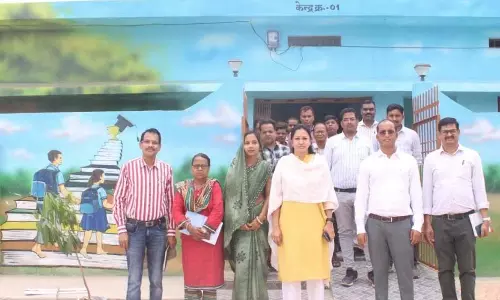 कलेक्टर ने गावों में महिला एवं बाल विकास विभाग के कार्यों की स्थिति का लिया जायजा कलेक्टर ने गावों में महिला एवं बाल विकास विभाग के कार्यों की स्थिति का लिया जायजा