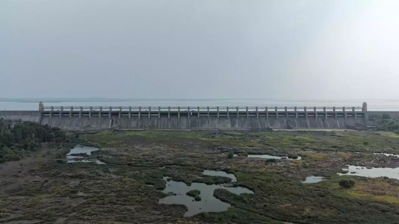 Andhra: तुंगभद्रा बांध पूरा स्टोरेज के लिए तैयार Andhra: तुंगभद्रा बांध पूरा स्टोरेज के लिए तैयार