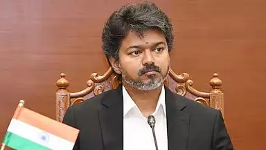 Tamil Nadu : किसानों का बड़ा प्रदर्शन, कोऑपरेटिव फसल लोन माफी की मांग Tamil Nadu : किसानों का बड़ा प्रदर्शन, कोऑपरेटिव फसल लोन माफी की मांग