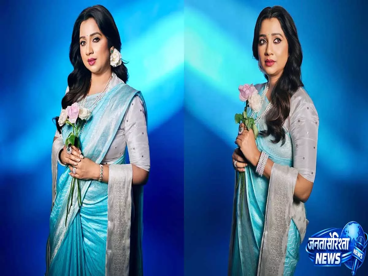 एलीगेंट साड़ी लुक में नजर आईं Shreya Ghoshal, सोशल मीडिया पर मिली आशा भोसले से तुलना एलीगेंट साड़ी लुक में नजर आईं Shreya Ghoshal, सोशल मीडिया पर मिली आशा भोसले से तुलना