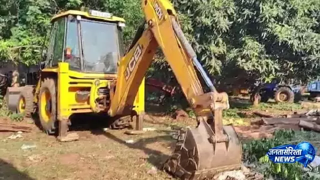 Hindol Elephant को दफनाने के मामले में फॉरेस्ट गार्ड सस्पेंड Hindol Elephant को दफनाने के मामले में फॉरेस्ट गार्ड सस्पेंड