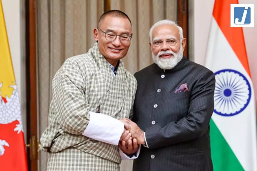 भूटान के पीएम तोबगे प्रधानमंत्री मोदी को मानते हैं अपना बड़ा भाई और मार्गदर्शक, बताई वजह भूटान के पीएम तोबगे प्रधानमंत्री मोदी को मानते हैं अपना बड़ा भाई और मार्गदर्शक, बताई वजह