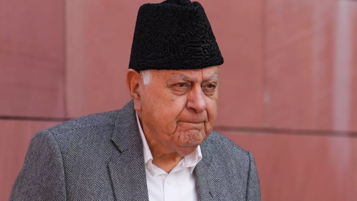 Srinagar: फारूक अब्दुल्ला का बयान, पीएम ने राज्य का दर्जा बहाल करने का दोहराया आश्वासन Srinagar: फारूक अब्दुल्ला का बयान, पीएम ने राज्य का दर्जा बहाल करने का दोहराया आश्वासन