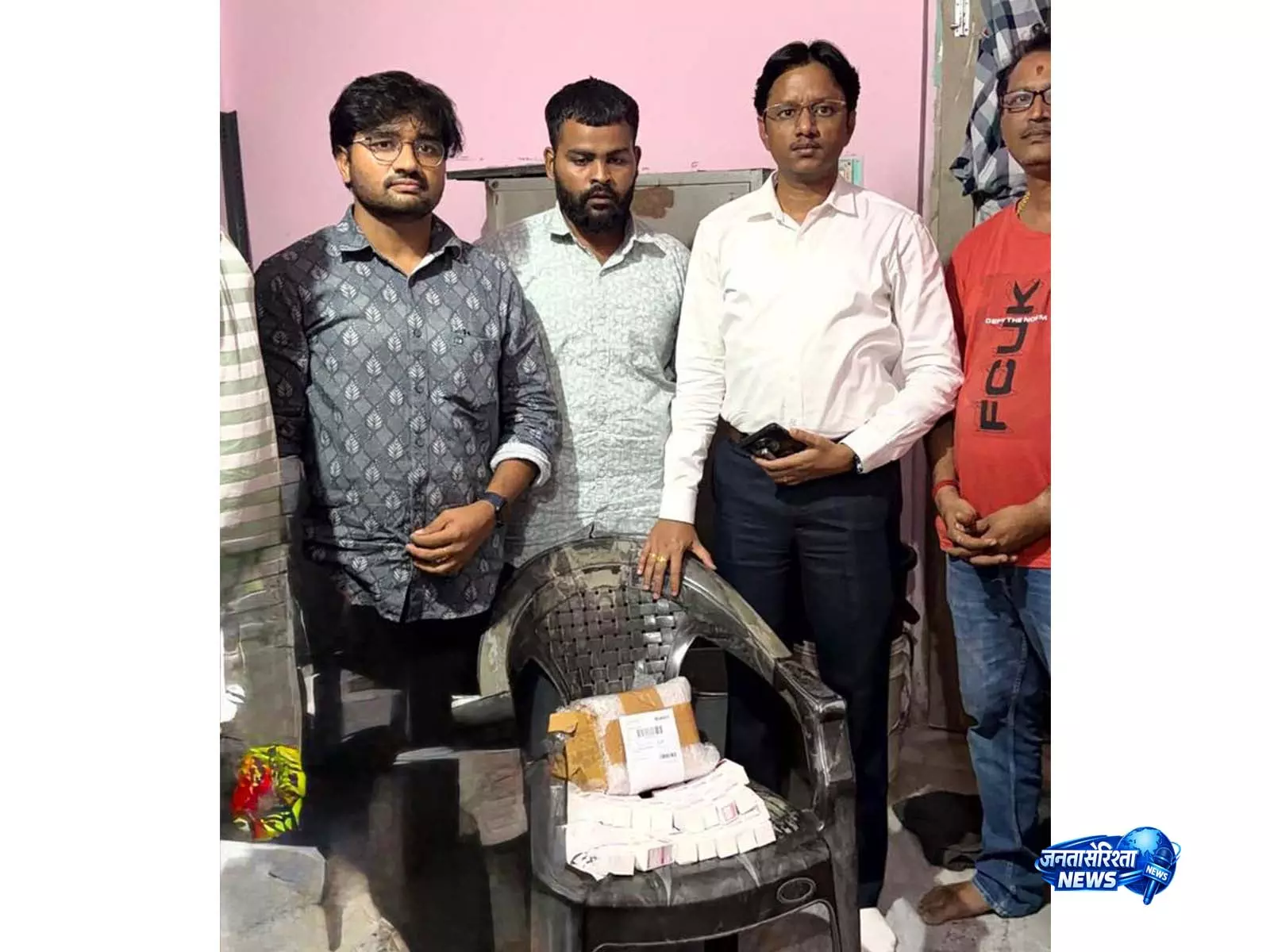 जिम में मेफेन्टरमाइन सल्फेट इंजेक्शन के गलत इस्तेमाल पर कार्रवाई: Telangana के वारंगल में स्टॉक जब्त जिम में मेफेन्टरमाइन सल्फेट इंजेक्शन के गलत इस्तेमाल पर कार्रवाई: Telangana के वारंगल में स्टॉक जब्त