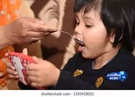 बिना मोबाइल के खाना खाएगा बच्चा अपनाएं ये टिप्स बिना मोबाइल के खाना खाएगा बच्चा अपनाएं ये टिप्स