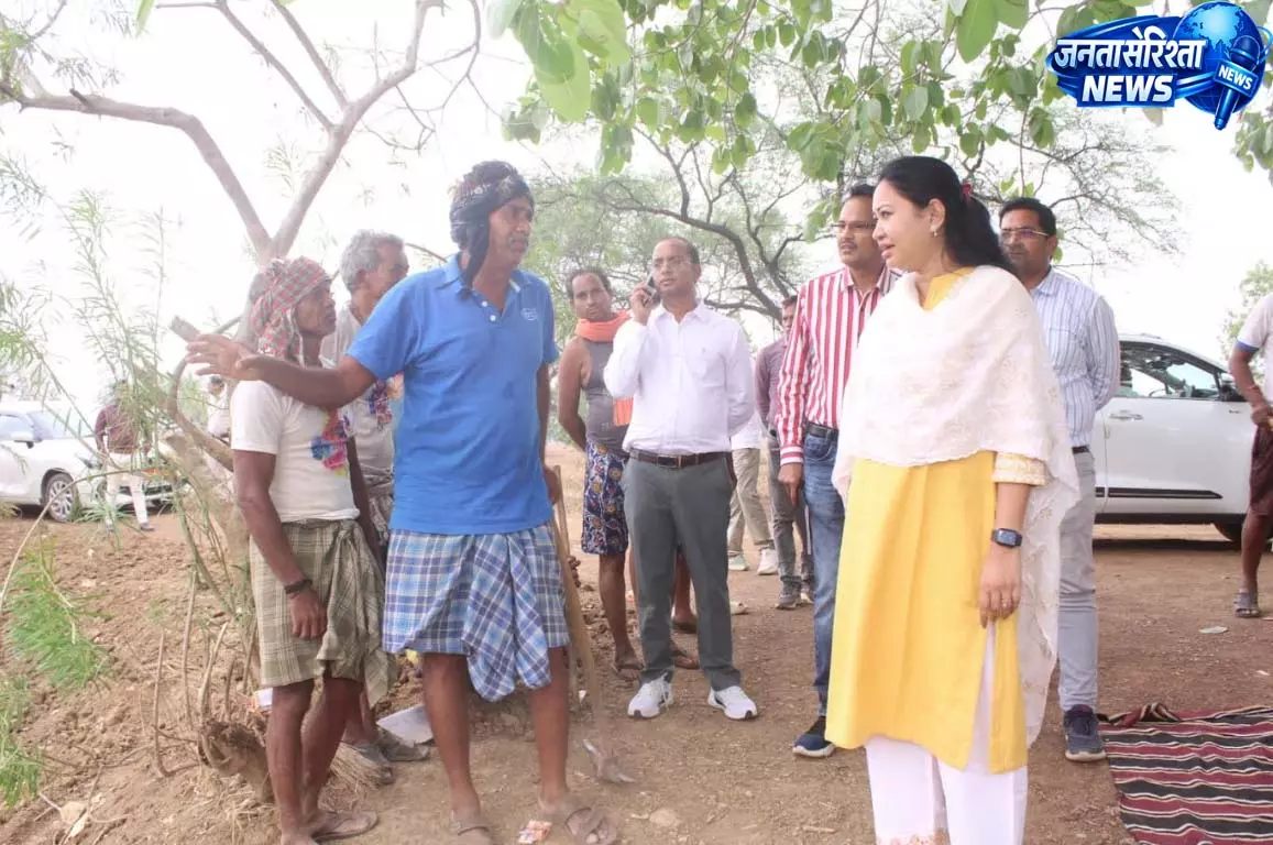 कलेक्टर ने मलीय कीचड और कचरा निपटान व्यवस्था का किया अवलोकन कलेक्टर ने मलीय कीचड और कचरा निपटान व्यवस्था का किया अवलोकन