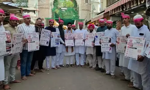 Ajmer: मोदी सरकार के 12 वर्ष पूरे होने पर मंदिर में हवन, दरगाह में चादर चढ़ाई गई