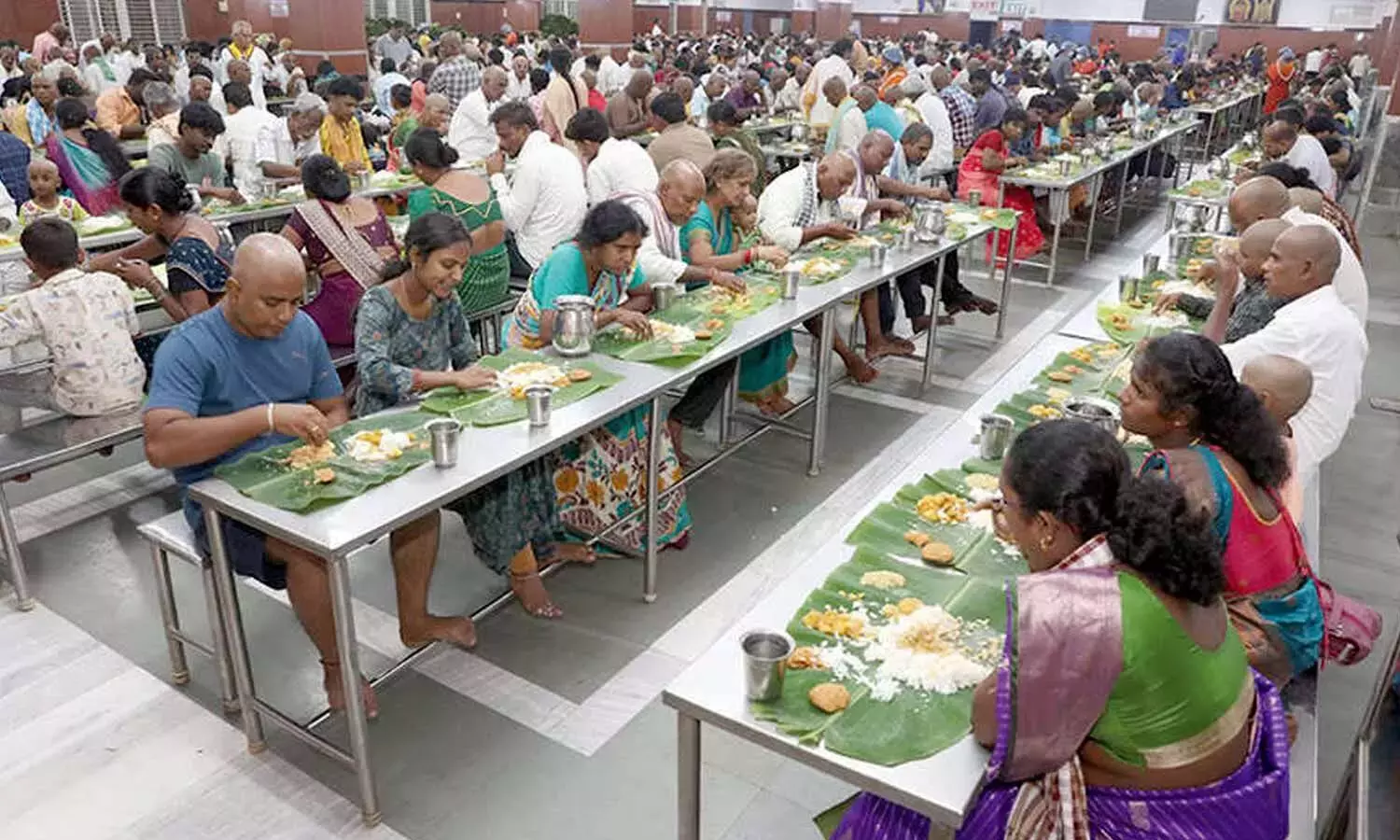 TTD के नित्य अन्नप्रसादम ने 4.4 करोड़ सर्विंग्स का आंकड़ा पार किया TTD के नित्य अन्नप्रसादम ने 4.4 करोड़ सर्विंग्स का आंकड़ा पार किया