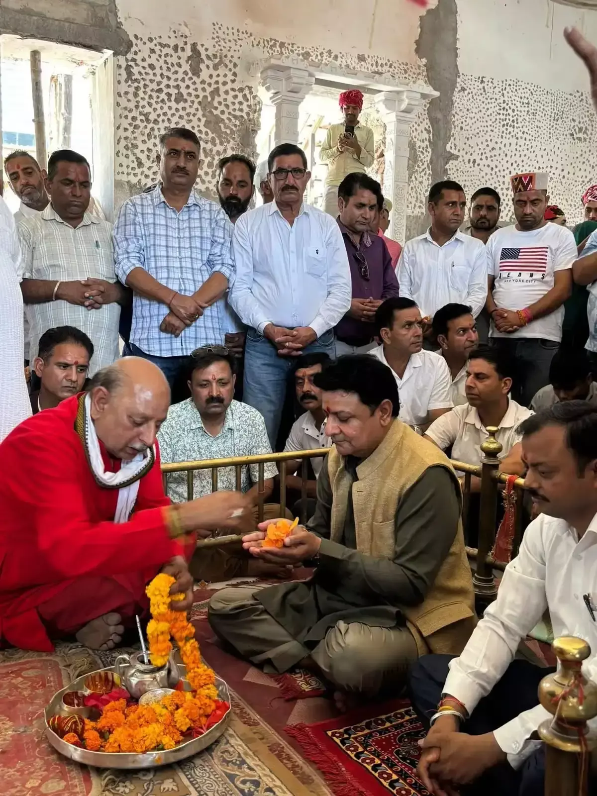 Dharamshala: श्री चामुंडा नंदिकेश्वर धाम में हवन-पूजन कर मनाया गया 12 वर्ष का कार्यकाल Dharamshala: श्री चामुंडा नंदिकेश्वर धाम में हवन-पूजन कर मनाया गया 12 वर्ष का कार्यकाल