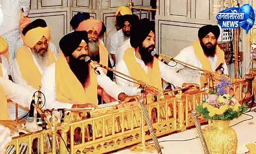 Chandigarh गुरबानी चैनल को लेकर विवाद के बीच SGPC को मुफ्त ऑफर Chandigarh गुरबानी चैनल को लेकर विवाद के बीच SGPC को मुफ्त ऑफर