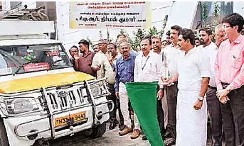 तमिलनाडु में बिजली सुधार के लिए 125 पेट्रोलिंग गाड़ियां लॉन्च, ‘Minnagam’ सेवा का विस्तार तमिलनाडु में बिजली सुधार के लिए 125 पेट्रोलिंग गाड़ियां लॉन्च, ‘Minnagam’ सेवा का विस्तार
