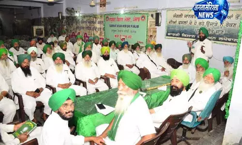 Punjab सरकार से ईंधन पर टैक्स घटाने की अपील